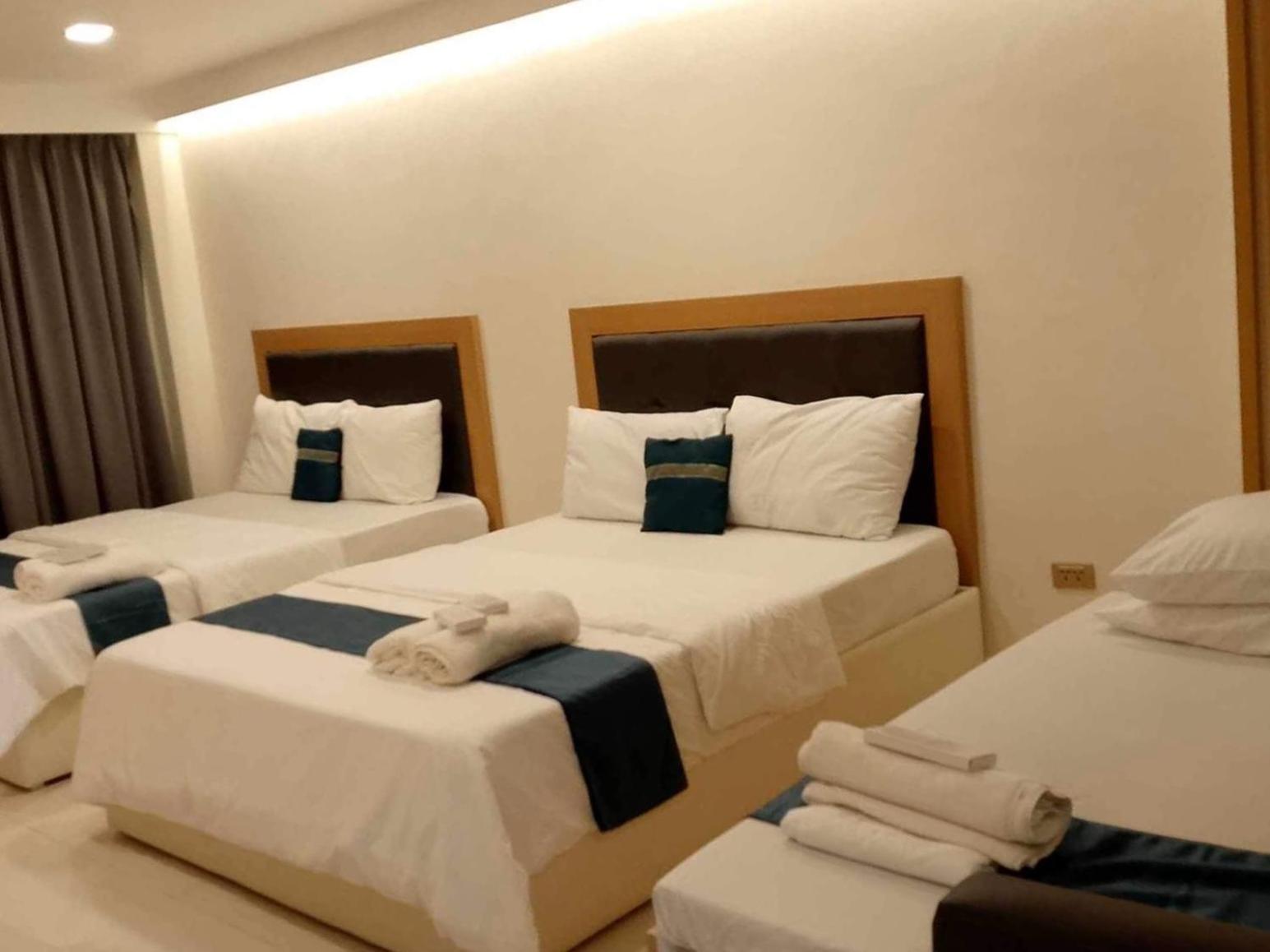 717 Residences Iloilo Exterior foto