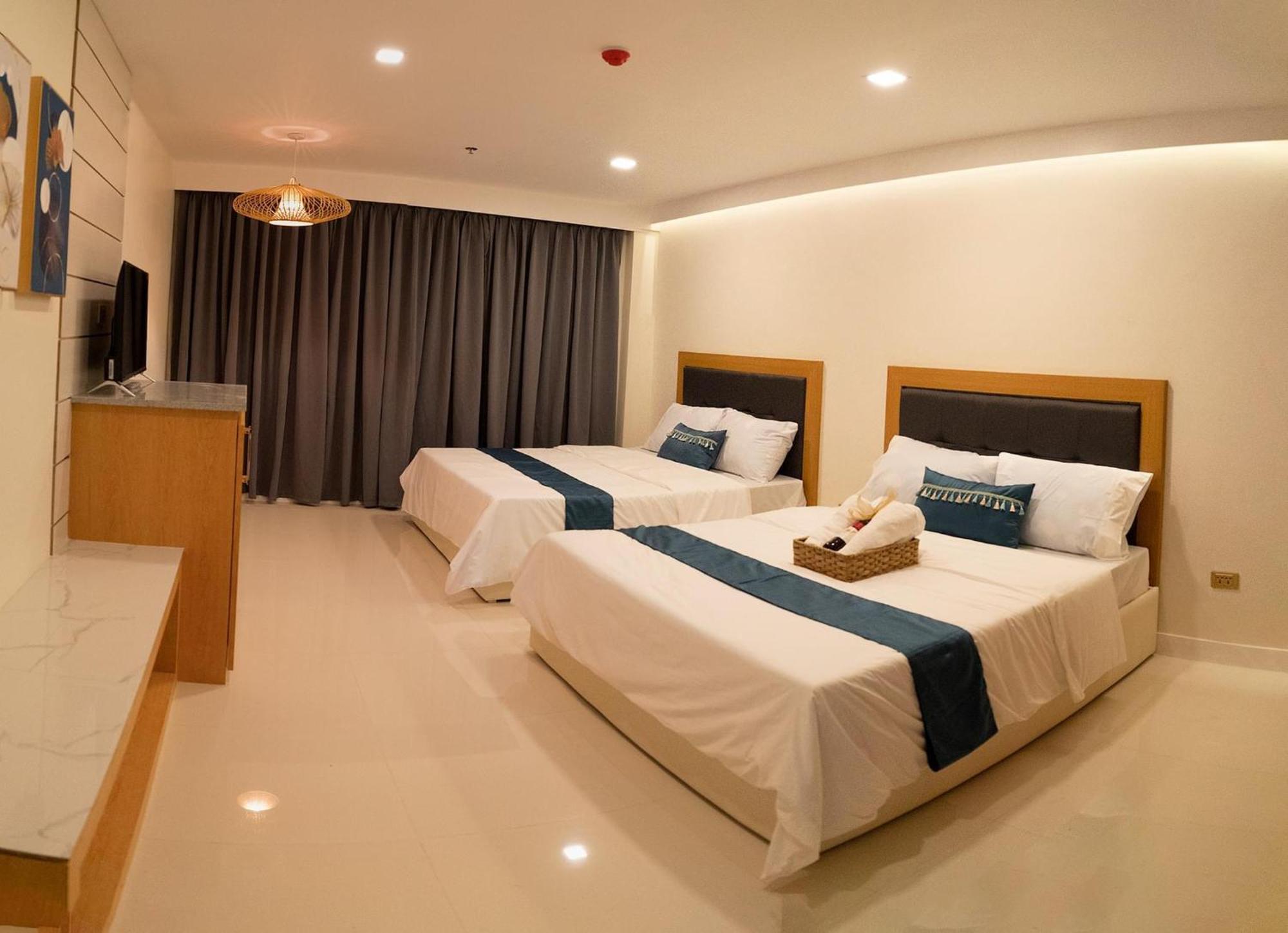 717 Residences Iloilo Exterior foto